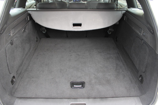 Opel Astra Sports Tourer 1.2 Elegance | Trekhaak | BLIS | Camera | Navigatie | Winterpack