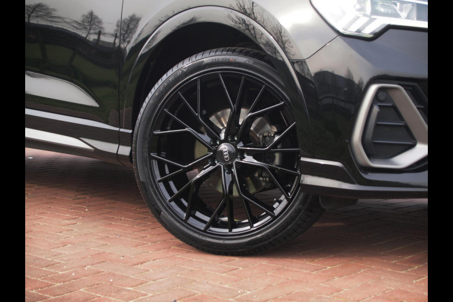 Audi Q3 35 TFSI S Line | Black Optic | Virtual Cockpit | Apple Carplay | NL-Auto | Automaat | 20 inch |