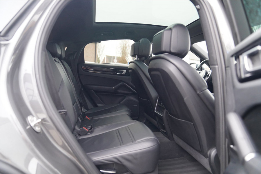 Porsche Cayenne Coupé 3.0 E-Hybrid | Panorama | Bose Sound System | Memory | Luchtvering | Porsche Active Safe | NAP | Dealer onde