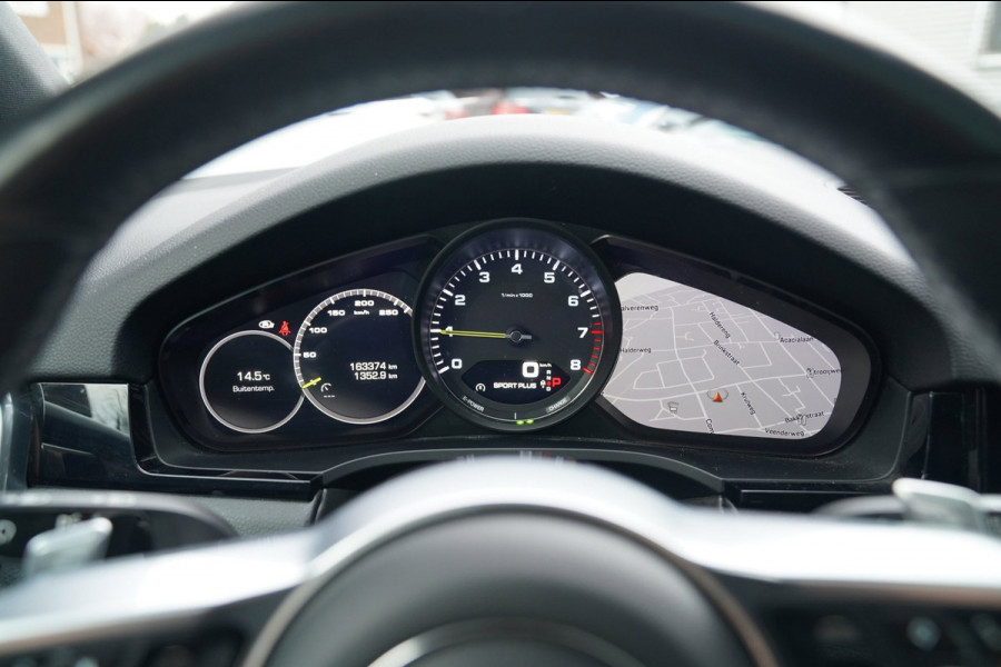 Porsche Cayenne Coupé 3.0 E-Hybrid | Panorama | Bose Sound System | Memory | Luchtvering | Porsche Active Safe | NAP | Dealer onde