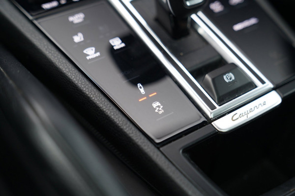 Porsche Cayenne Coupé 3.0 E-Hybrid | Panorama | Bose Sound System | Memory | Luchtvering | Porsche Active Safe | NAP | Dealer onde