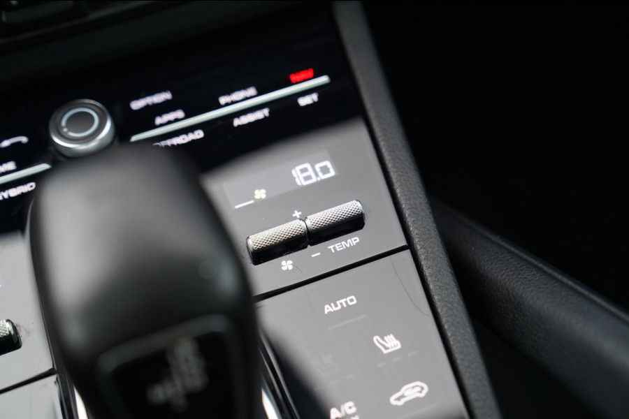 Porsche Cayenne Coupé 3.0 E-Hybrid | Panorama | Bose Sound System | Memory | Luchtvering | Porsche Active Safe | NAP | Dealer onde