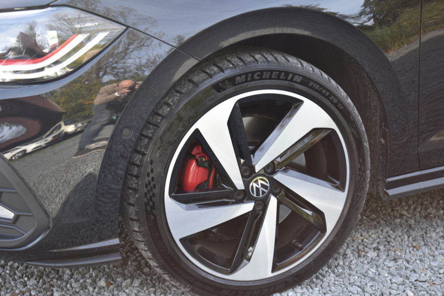 Volkswagen Polo GTI 2.0 TSI 210PK DSG GTI-SPORT IQ-LIGHT/PDC/CARPLAY FABRIEKS GARANTIE