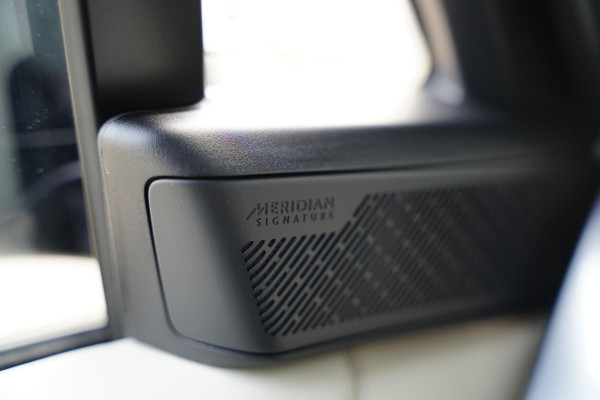 Land Rover Range Rover P550 E Autobiography Perlino Leder / Meridian Signature / Elekt. Trekhaak