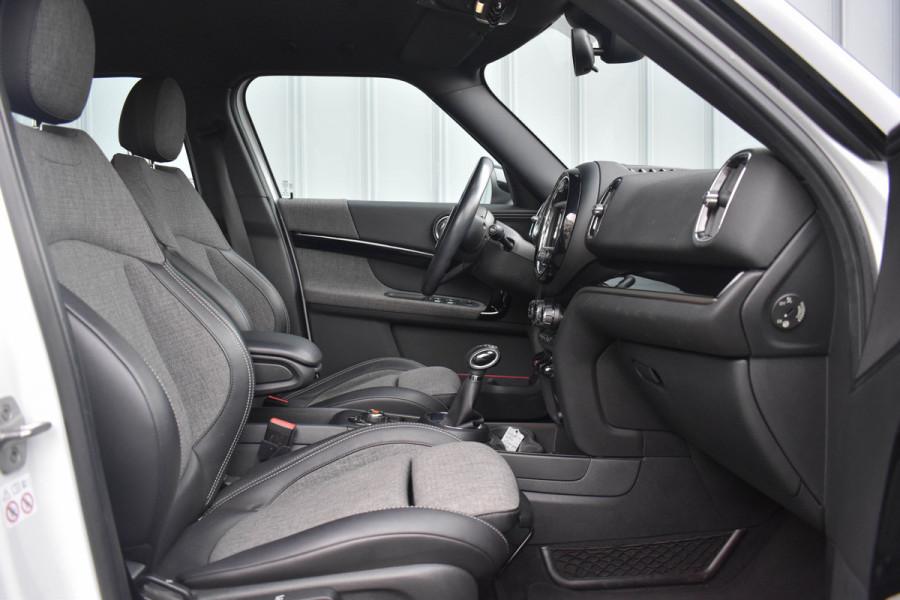 MINI Countryman 1.5 Cooper Chili | Trekhaak | Keyless | Navi | Clima | NL Auto