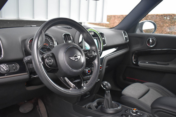 MINI Countryman 1.5 Cooper Chili | Trekhaak | Keyless | Navi | Clima | NL Auto