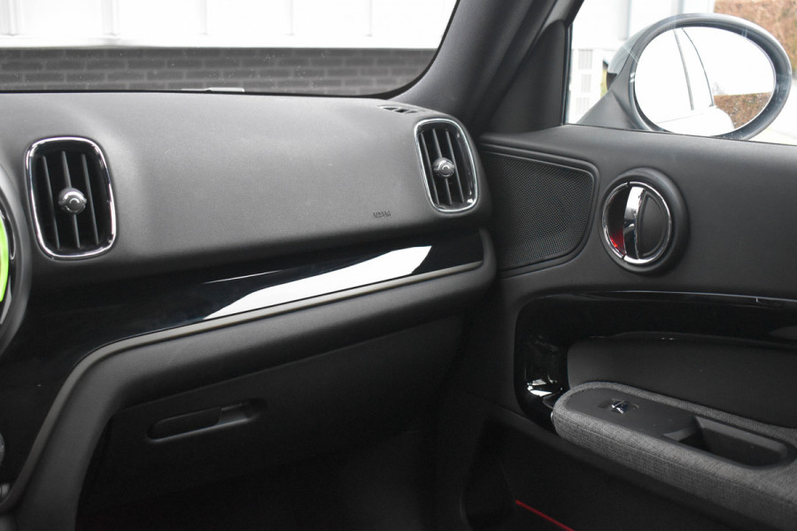 MINI Countryman 1.5 Cooper Chili | Trekhaak | Keyless | Navi | Clima | NL Auto