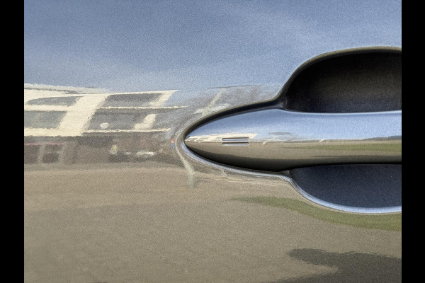 Toyota Yaris Cross 1.5 Hybrid Dynamic | Head up display, Elektrische achterklep, Stoel + Stuurverwarming, Smart Connect, Keyless, Startknop, 16 inc