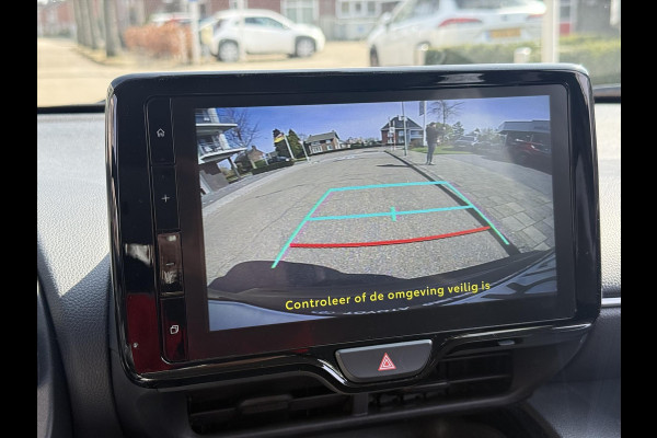 Toyota Yaris Cross 1.5 Hybrid Dynamic | Head up display, Elektrische achterklep, Stoel + Stuurverwarming, Smart Connect, Keyless, Startknop, 16 inc