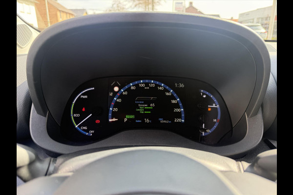 Toyota Yaris Cross 1.5 Hybrid Dynamic | Head up display, Elektrische achterklep, Stoel + Stuurverwarming, Smart Connect, Keyless, Startknop, 16 inc