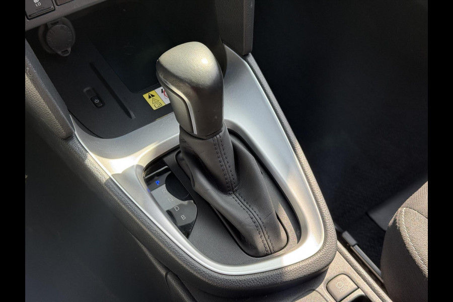 Toyota Yaris Cross 1.5 Hybrid Dynamic | Head up display, Elektrische achterklep, Stoel + Stuurverwarming, Smart Connect, Keyless, Startknop, 16 inc