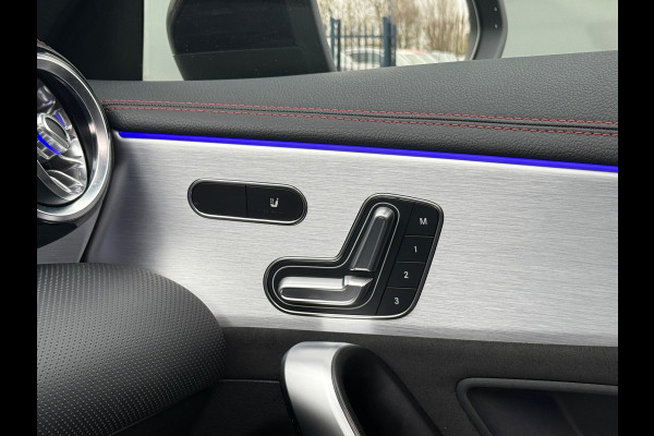 Mercedes-Benz CLA-Klasse 200 AMG Night Pano|Sfeer||Memory|Multibeam