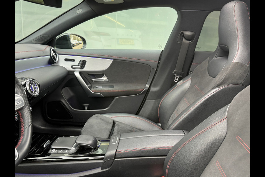 Mercedes-Benz CLA-Klasse 200 AMG Night Pano|Sfeer||Memory|Multibeam