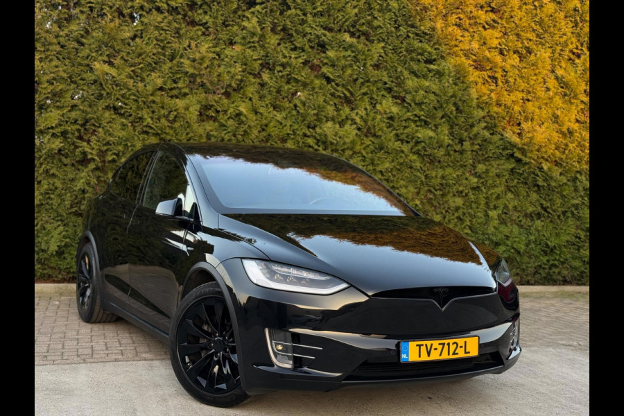 Tesla Model X 75D Base Auto Pilot Trekhaak Black Pack