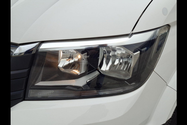 Volkswagen Crafter 35 2.0 TDI L3H3 AIRCO / CRUISE CONTROLE / CARPLAY / CAMERA / TREKHAAK