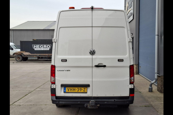 Volkswagen Crafter 35 2.0 TDI L3H3 AIRCO / CRUISE CONTROLE / CARPLAY / CAMERA / TREKHAAK