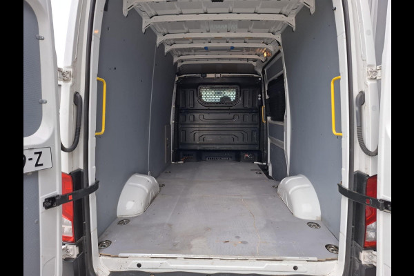 Volkswagen Crafter 35 2.0 TDI L3H3 AIRCO / CRUISE CONTROLE / CARPLAY / CAMERA / TREKHAAK