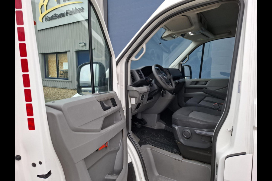 Volkswagen Crafter 35 2.0 TDI L3H3 AIRCO / CRUISE CONTROLE / CARPLAY / CAMERA / TREKHAAK