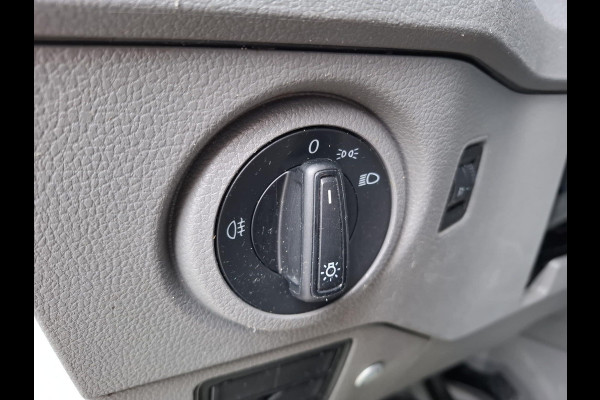 Volkswagen Crafter 35 2.0 TDI L3H3 AIRCO / CRUISE CONTROLE / CARPLAY / CAMERA / TREKHAAK