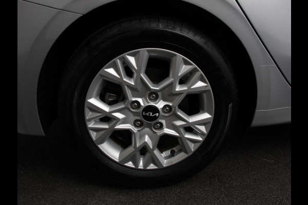 Kia Ceed Sportswagon 1.0 T-GDi DynamicLine Climate control | Cruise control | Lane assist | Parkeersensor achter | Camera | Navigatie | Lichtmetalen velgen | Apple Carplay/ Android Auto