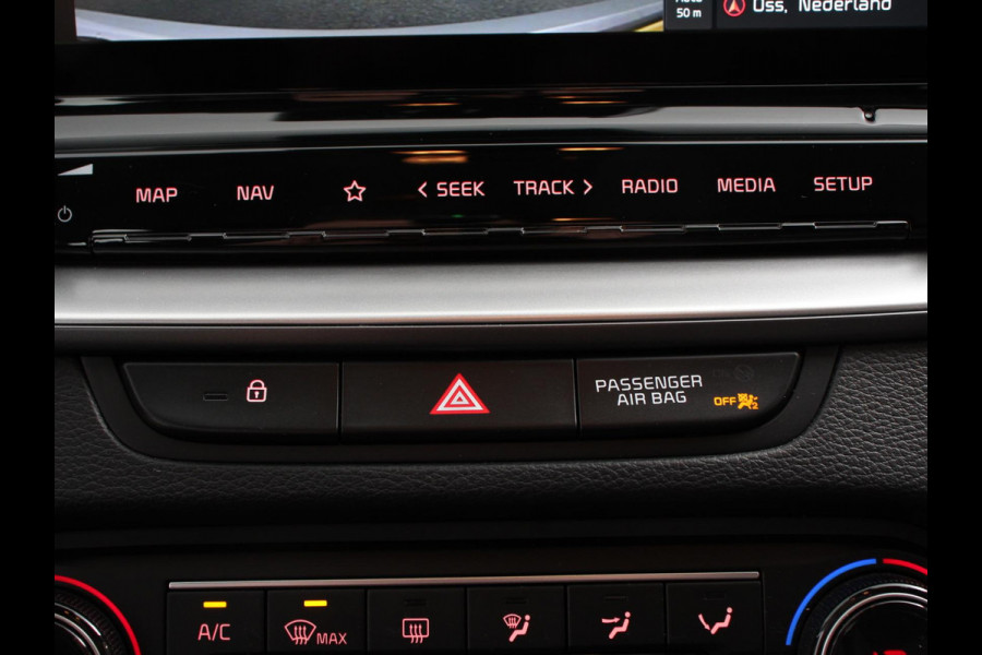 Kia Ceed Sportswagon 1.0 T-GDi DynamicLine Climate control | Cruise control | Lane assist | Parkeersensor achter | Camera | Navigatie | Lichtmetalen velgen | Apple Carplay/ Android Auto