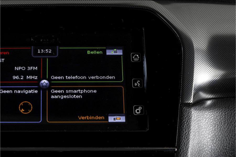 Suzuki Vitara 1.4 Boosterjet Stijl 140 PK - Automaat Org. NL | S/K-Panodak | Adapt. Cruise | Stoelverw. | PDC | Camera | NAV + App. Connect | ECC | LM 17" |