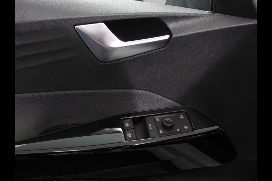 Volkswagen ID.3 Pro Life 58 kWh 204pk Navi Carplay PDC VA Full LED Adaptive Cruise Control 204pk 58 kWh Accu!