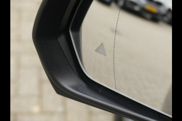 Mercedes-Benz V-Klasse 220d Lang Dubbel Cabine LED/LEER/Trekhaak/PDC