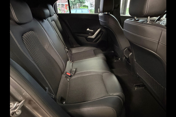 Mercedes-Benz A-Klasse A200 AUT. LED AMERA PDC VOOR EN ACHTER ACC APPLE CARPLAY NAVI STOELVERWARMING