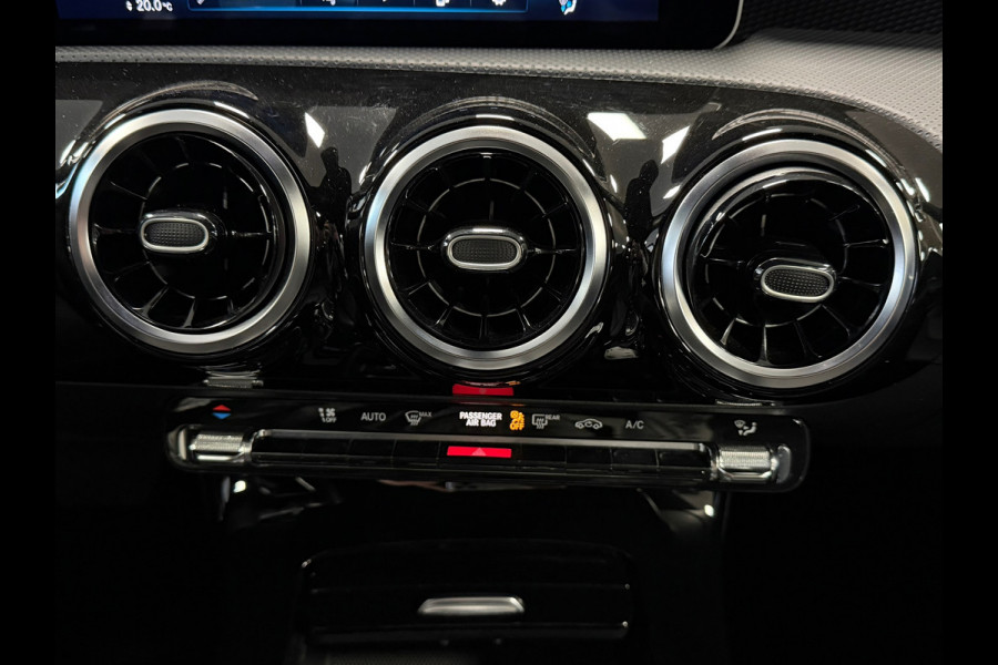 Mercedes-Benz A-Klasse A200 AUT. LED AMERA PDC VOOR EN ACHTER ACC APPLE CARPLAY NAVI STOELVERWARMING
