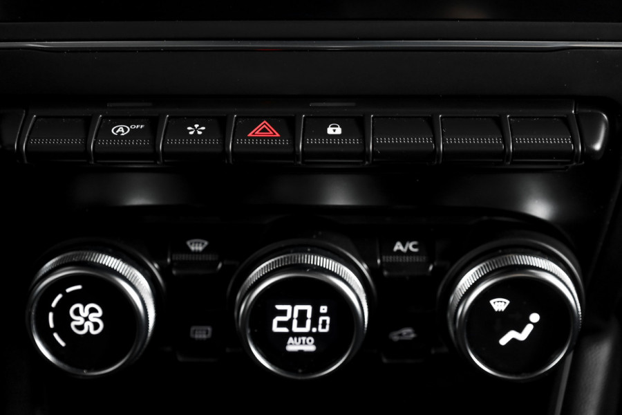 Renault Captur 1.0 TCe 100 Intens 100 PK Orig. NL | Cruise | Trekhaak | PDC | Camera | NAV + App. Connect | ECC | LM 17" |