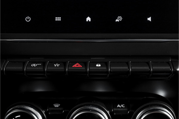 Renault Captur 1.0 TCe 100 Intens 100 PK Orig. NL | Cruise | Trekhaak | PDC | Camera | NAV + App. Connect | ECC | LM 17" |