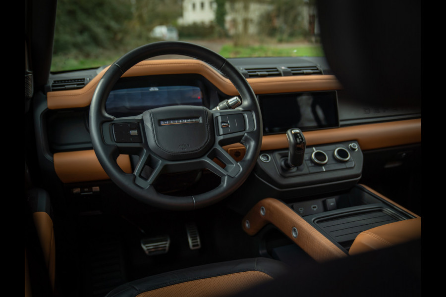 Land Rover Defender 110 3.0 X-Dynamic HSE | Meridian | Pano-dak | Luchtvering | Head-up