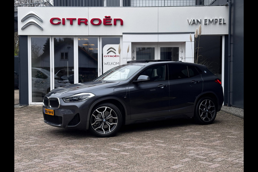 BMW X2 XDrive25e High Executive M-Pakket | Schuif-Kantel dak | Memory | Camera | Stoelverwarming | Elek. Achterklep