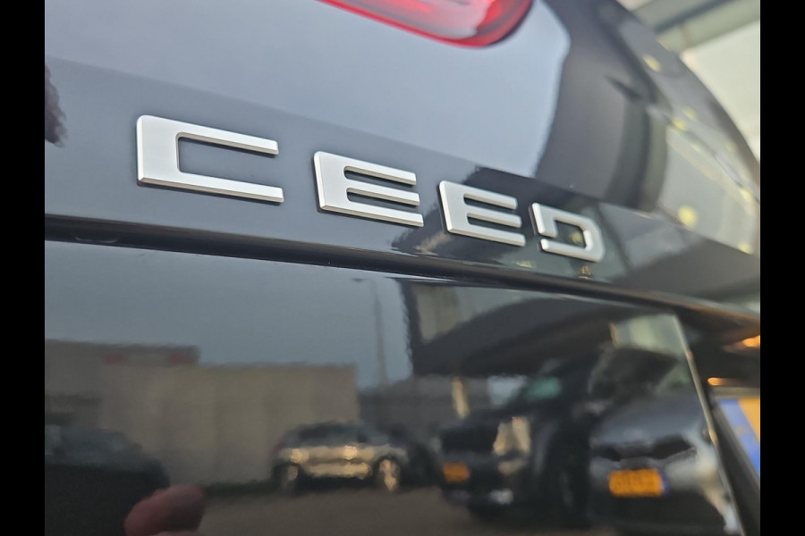 Kia Ceed Sportswagon 1.0 T-GDi MHEV Design Edition | JBL | Elektr. Achterklep | Dode-Hoek Asst. | Cruise | Automaat | Sensoren |
