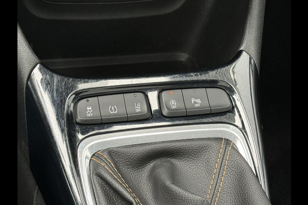 Opel Crossland X BWJ 2018 | 1.2T 111pk Innovation | PANO DAK | CAMERA | CLIMA | NAVI | PRIVACY GLASS | SPORTSTOELEN | WINTERPAKKET | CARPLAY