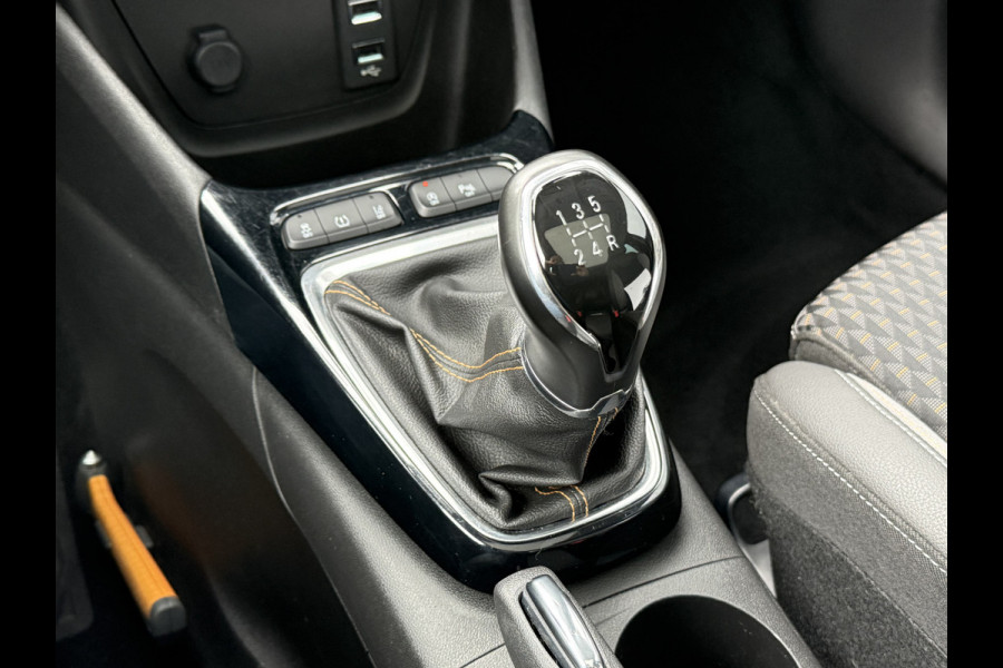 Opel Crossland X BWJ 2018 | 1.2T 111pk Innovation | PANO DAK | CAMERA | CLIMA | NAVI | PRIVACY GLASS | SPORTSTOELEN | WINTERPAKKET | CARPLAY