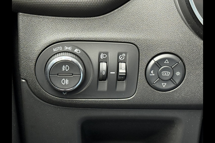 Opel Crossland X BWJ 2018 | 1.2T 111pk Innovation | PANO DAK | CAMERA | CLIMA | NAVI | PRIVACY GLASS | SPORTSTOELEN | WINTERPAKKET | CARPLAY