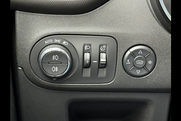 Opel Crossland X BWJ 2018 | 1.2T 111pk Innovation | PANO DAK | CAMERA | CLIMA | NAVI | PRIVACY GLASS | SPORTSTOELEN | WINTERPAKKET | CARPLAY