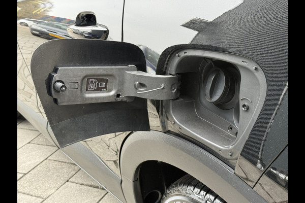 Opel Crossland X BWJ 2018 | 1.2T 111pk Innovation | PANO DAK | CAMERA | CLIMA | NAVI | PRIVACY GLASS | SPORTSTOELEN | WINTERPAKKET | CARPLAY