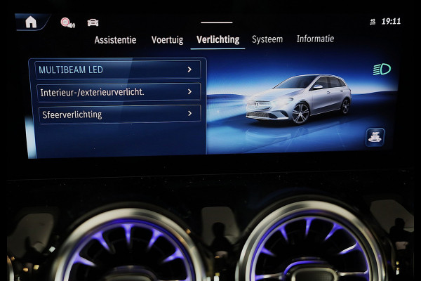 Mercedes-Benz B-Klasse 250 e AMG Line / AUT / Acc / Memory / Head Up / Burmester / Elek Stoelen / Carbon / Open Pano / Led / Pdc