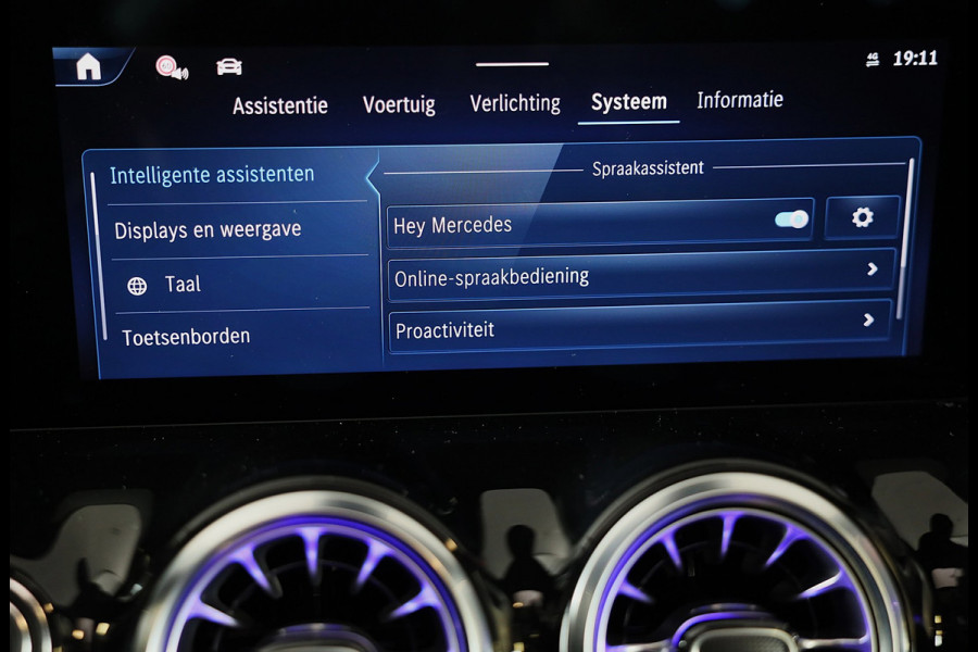 Mercedes-Benz B-Klasse 250 e AMG Line / AUT / Acc / Memory / Head Up / Burmester / Elek Stoelen / Carbon / Open Pano / Led / Pdc