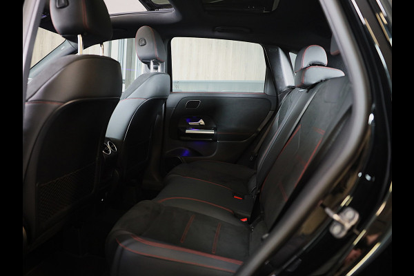 Mercedes-Benz B-Klasse 250 e AMG Line / AUT / Acc / Memory / Head Up / Burmester / Elek Stoelen / Carbon / Open Pano / Led / Pdc