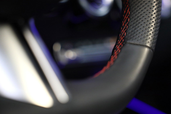 Mercedes-Benz B-Klasse 250 e AMG Line / AUT / Acc / Memory / Head Up / Burmester / Elek Stoelen / Carbon / Open Pano / Led / Pdc