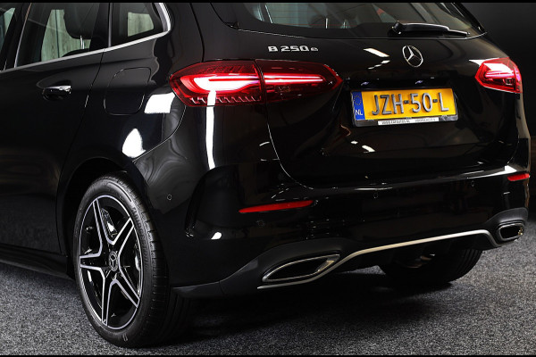 Mercedes-Benz B-Klasse 250 e AMG Line / AUT / Acc / Memory / Head Up / Burmester / Elek Stoelen / Carbon / Open Pano / Led / Pdc
