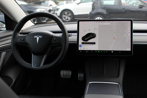 Tesla Model 3 Performance AWD 75 kWh / SoH 90,3% / Autopilot / Panoramadak / Camera / Leder / 20'' / Leder / Premium Audio / Warmtepomp