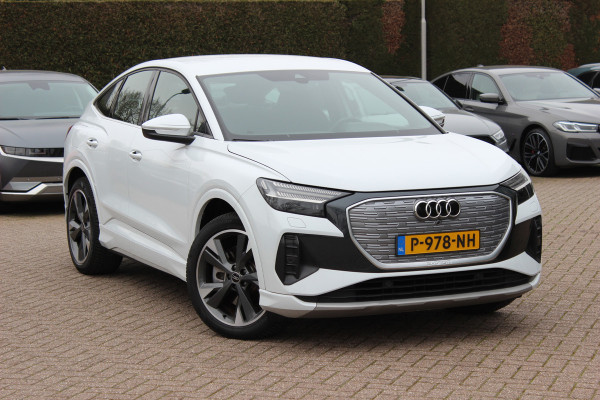 Audi Q4 Sportback e-tron 40 Launch edition Advanced 77 kWh / SoH 93,8% / CarPlay / Matrix LED / Sportstoelen / Sonos Audio / Virtual Cockpit / Parkeerhulp V+A / Intr.voorverwarming / Stoelverwarming / DAB / Cruise Control