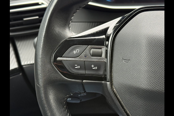 Peugeot e-2008 BWJ 2021 | 136PK EV Allure 50 kWh | CAMERA A | CLIMA | LEDER/STOF | NAVI | CARPLAY |