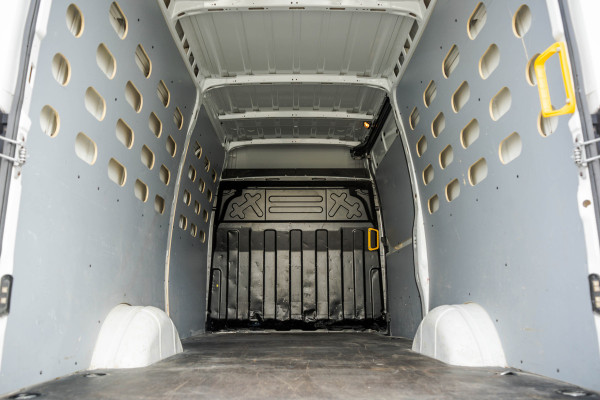 Iveco Daily 35S14 L2H2 | 3-Zits | 136 PK | Climate | Airco