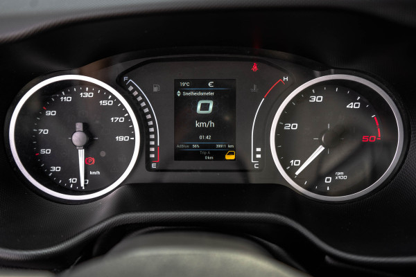 Iveco Daily 35S14 L2H2 | 3-Zits | 136 PK | Climate | Airco